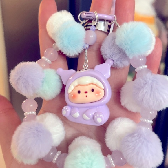 Fur Ball Pendant Keychain - Picture 3 of 3